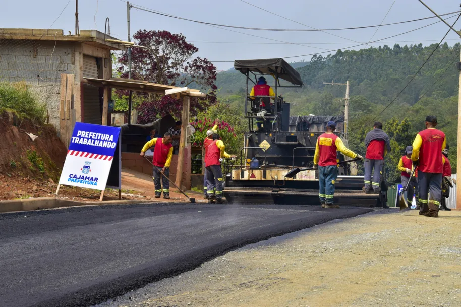 Kauan Berto anuncia obras para asfaltar 100% das ruas do Jurupari e Bosque do Sol, em Cajamar