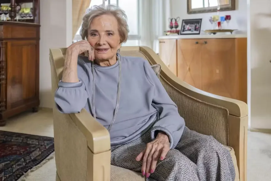 Morre aos 91 anos a atriz Glória Menezes, que marcou a TV em mais de seis décadas