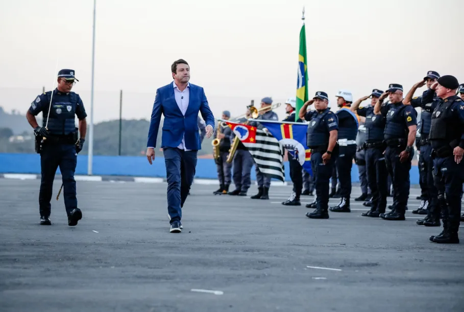 Elvis Cezar celebra a formatura de 73 novos Guardas Civis Municipais
