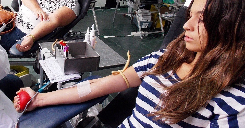 Mais de 40% dos doadores de sangue são jovens de 18 a 29 anos