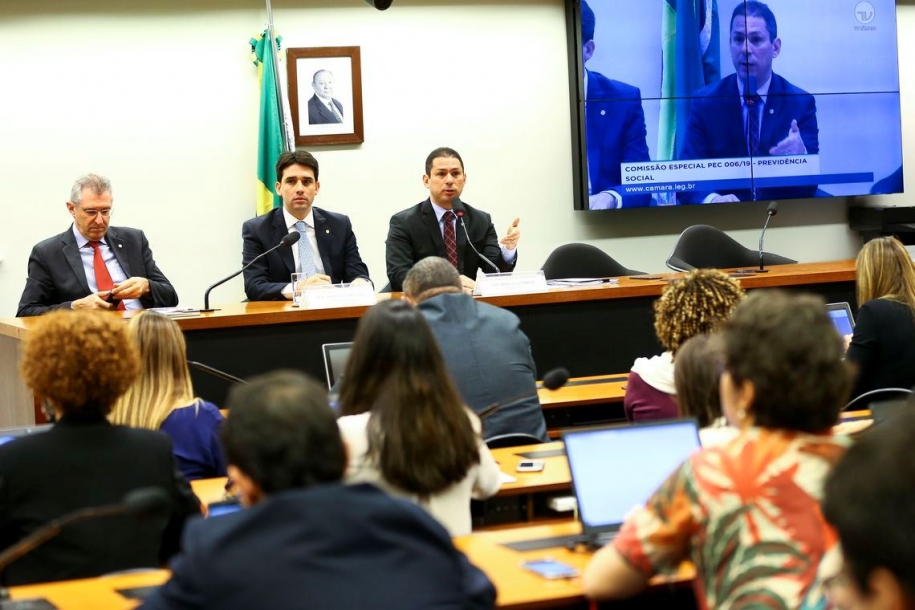 Governadores irão à Brasília para discutir reforma da Previdência