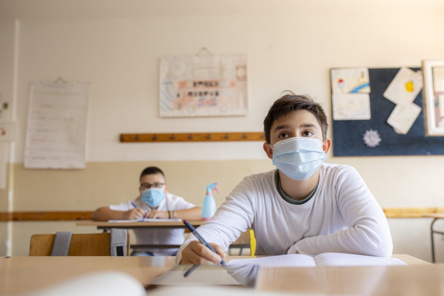 Escolas da rede estadual de SP retomam atividades presenciais