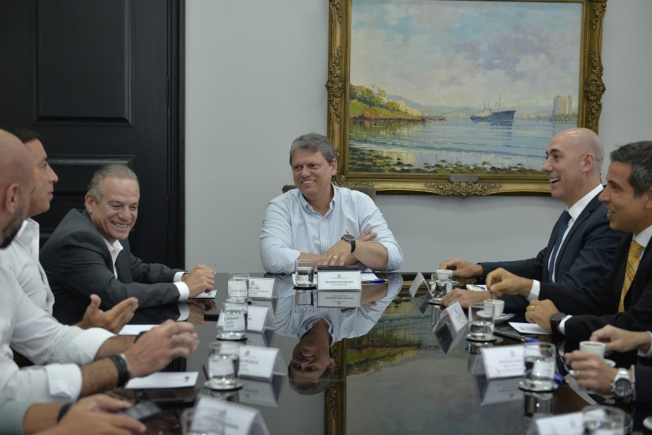 Governador Tarcísio e Mercado Livre anunciam investimento de R$ 8 bilhões 
